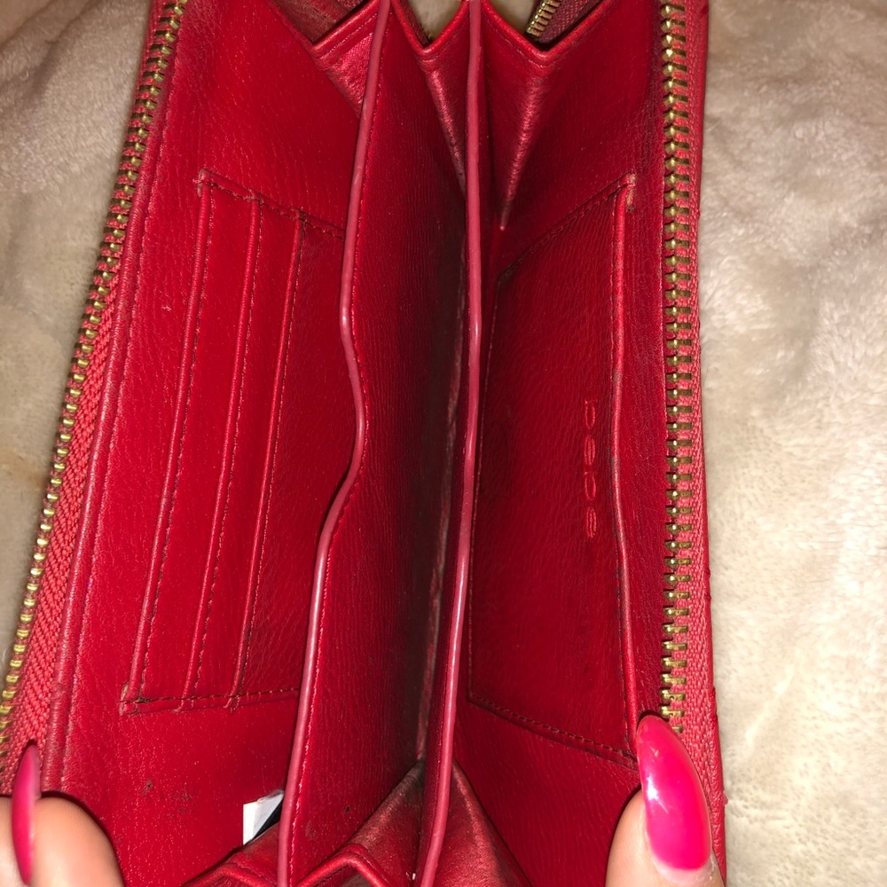 Red Bebe Wallet - Picture 5 of 5